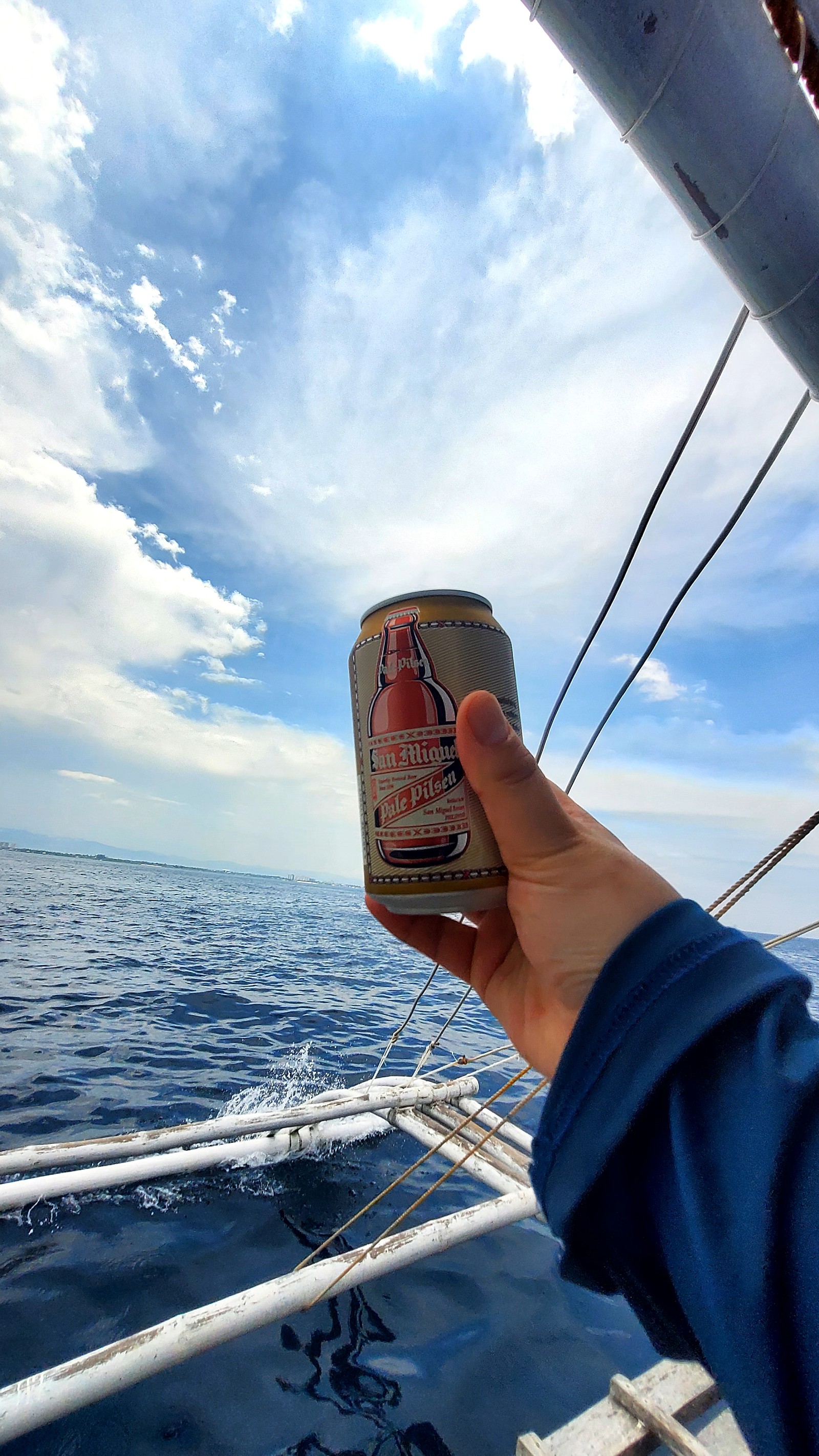 [세부] <필독/여행후기>필리핀 바닷물에서 비린내가 안나는 이유가 뭘까요? 모르면 가이드 아론님께 물어보세요.