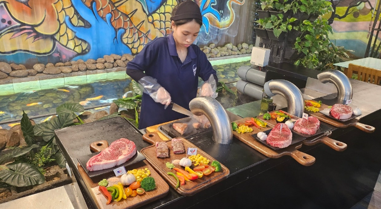 [다낭] 여행 전기/후기 [여행후기] 엄마 칠순 기념! 3대가족 다낭여행 ♡(10/18~22) 딘 가이드와 함께^^ 2일차